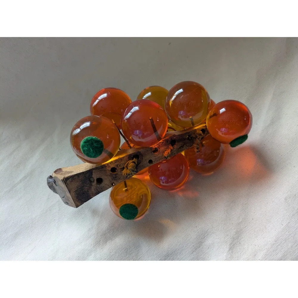 Amber Lucite Acrylic‎ Grape Cluster Sculpture Driftwood MCM Retro Decor 9 Inch - Picture 7 of 7